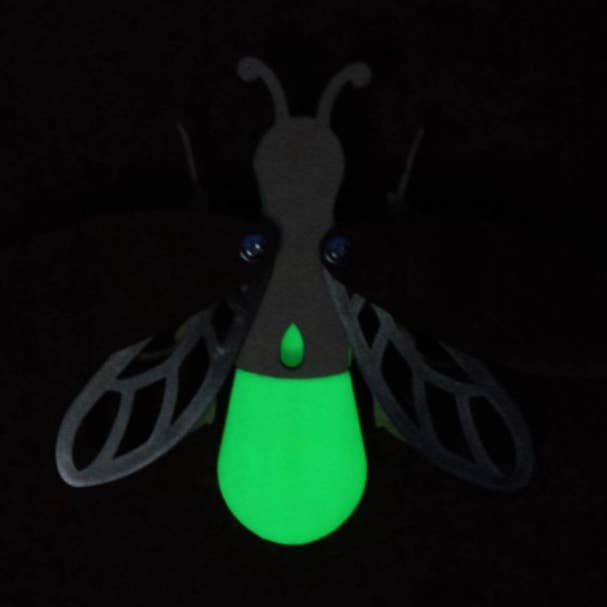 Lillians Leather and Mercantile - Wholesale Wood Toy - Kids - Kids Magnetic Firefly