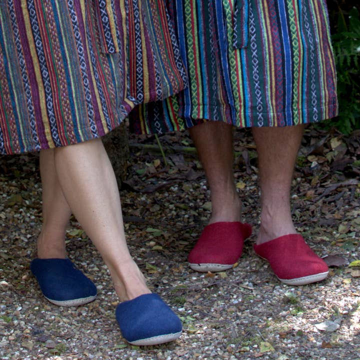 Black Yak Ltd - Wholesale Slippers - Unisex - Pure Wool Felt - Slippers - Fair Trade1