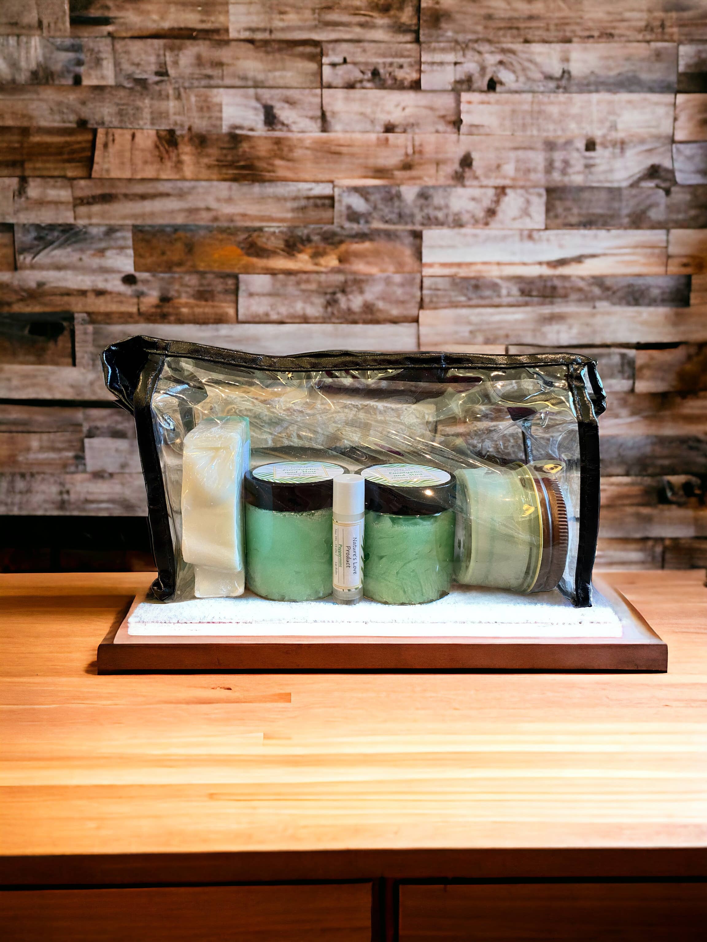 Nature's Love Product - Wholesale Bath & Body Set - Eucalyptus and Mint Spa Gift Set2