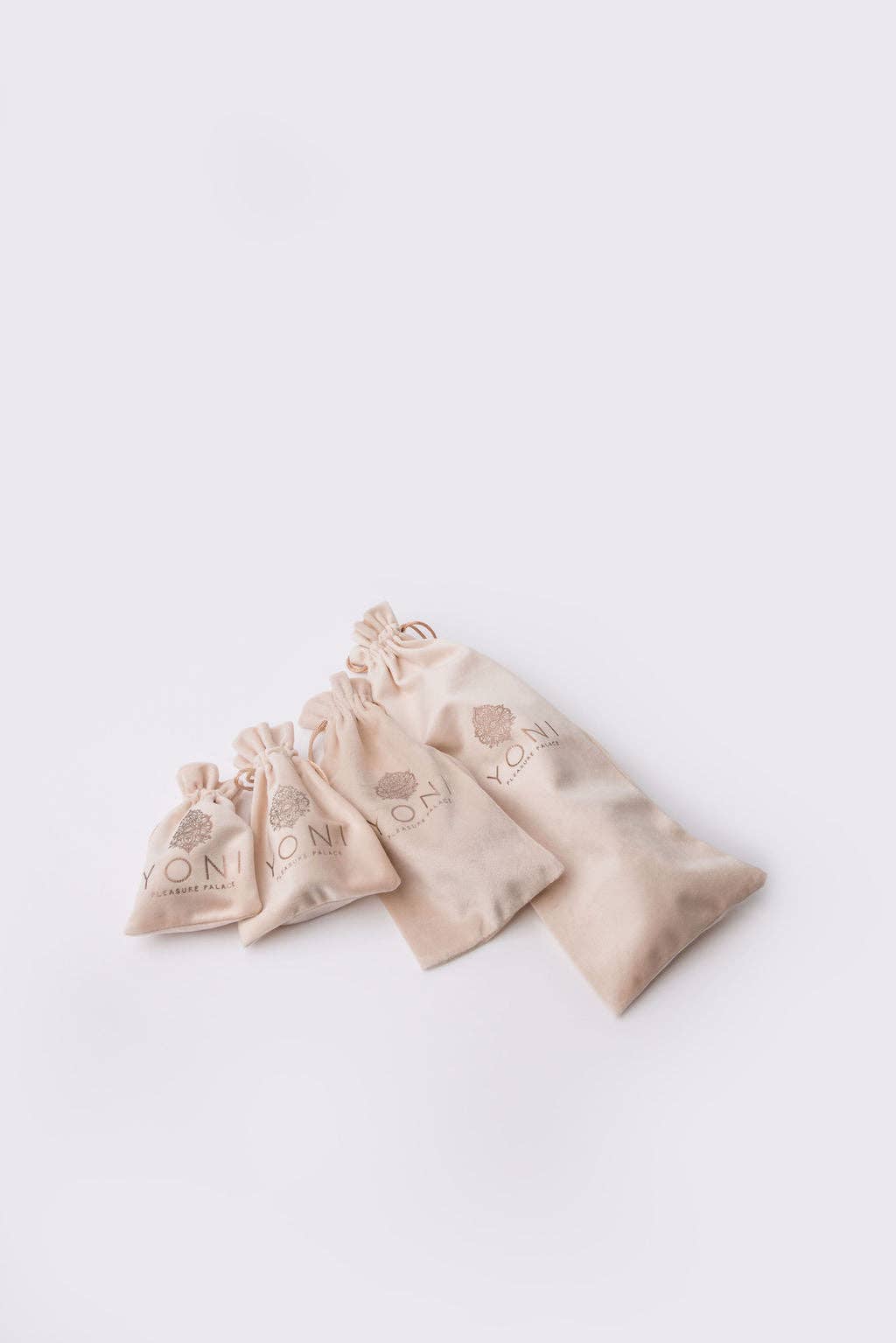 Yoni Pleasure Palace – wholesale Påse - Dam – Yoni Pleasure Palace sammetspåsar3