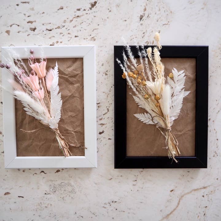 Floweme – Engroshandel Tørrede/pressede blomster – Ramme med tørrede blomster i sort ramme | Blomsterkunst med tørrede blomster5