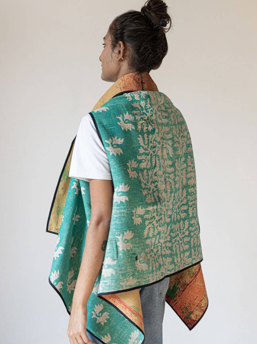 Fifth Origins – wholesale Cape - Dam – kantha vintage cape - morgon skönhet2