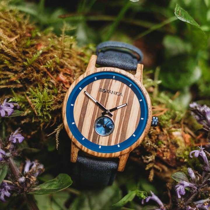 Bear Essentials - Wholesale Wrist Watch - Men's - Wooden Watch | Sycamore | 42mm Edition | Botanica Watches7