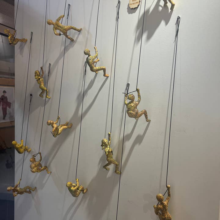 Hand Painted Colored splattered Climber for wholesale by MTL Decor