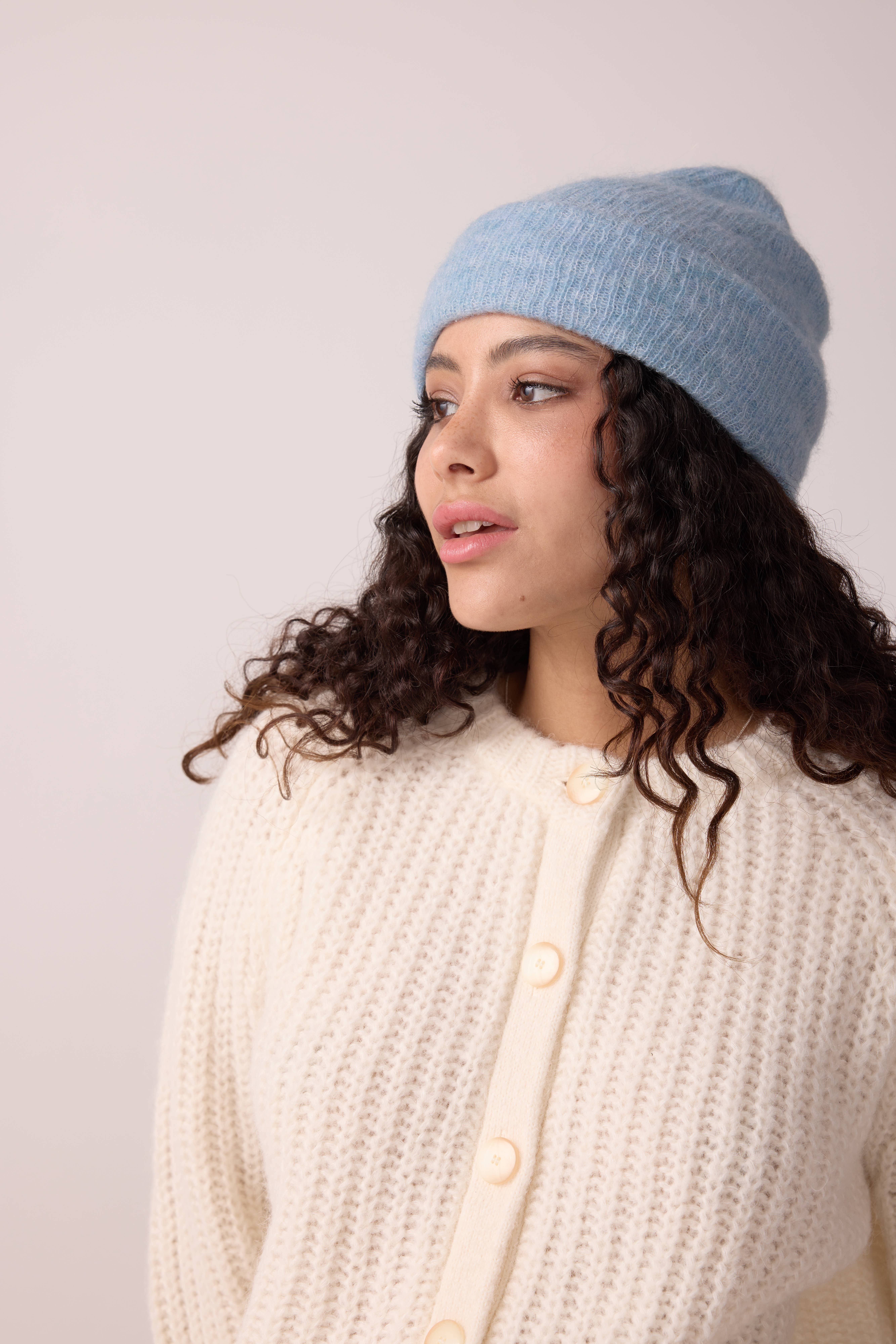 Maradji - Wholesale Beanie - Women's - WOODY ICE BLUE ALPACA WOOL BEANIE7