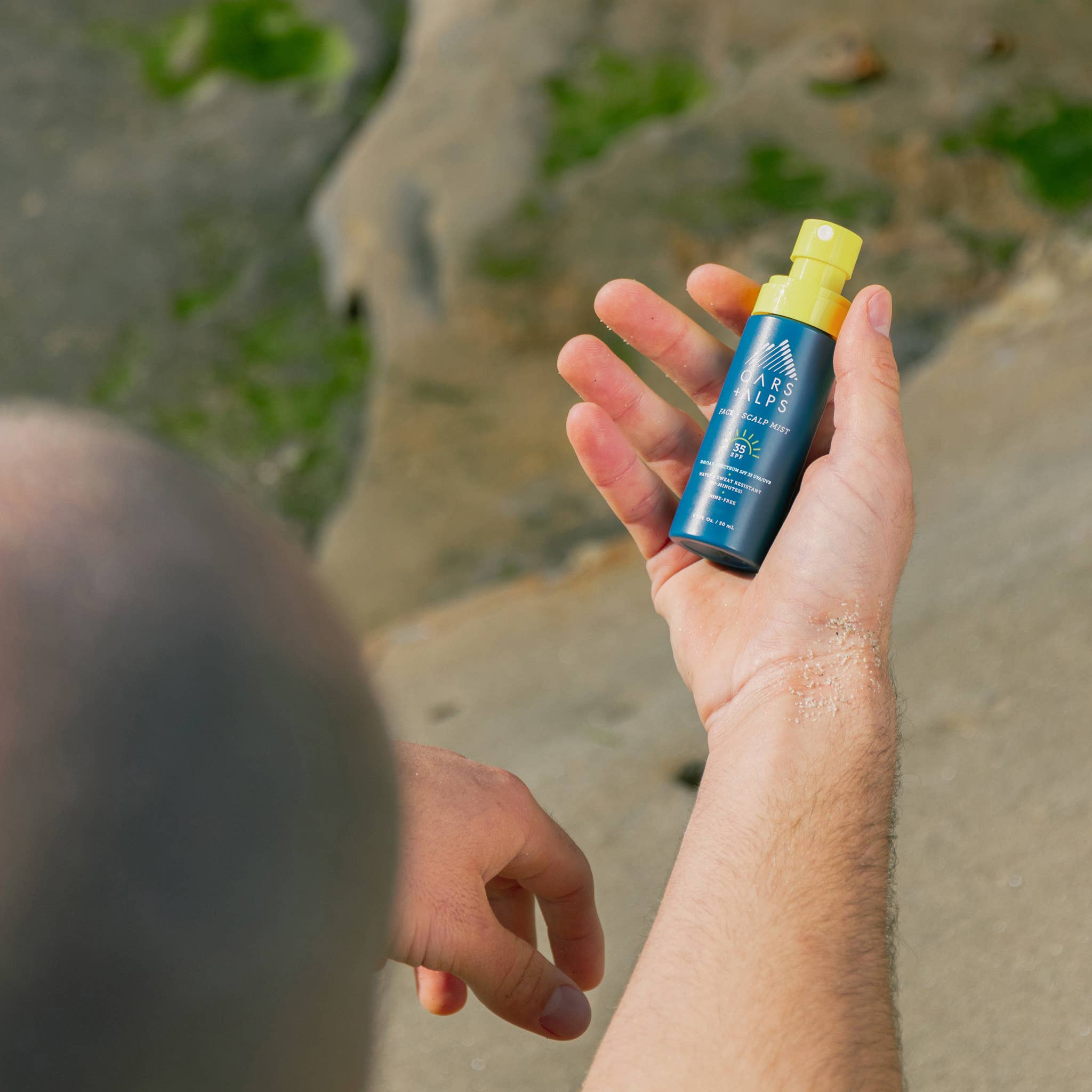 Oars + Alps - Wholesale Sunscreen - Men's - Men's Face + Scalp Mist with SPF 35, Lightweight Sunscreen3