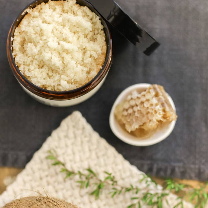 Apiary Made - Wholesale Body scrub/exfoliant - Honey, Coconut and Mandarin Exfoliating Body Scrub1