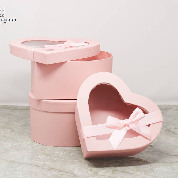 Elegant Design Supply - Vendita all'ingrosso Confezioni regalo - Scatola a forma di cuore con nastro e coperchio trasparente2