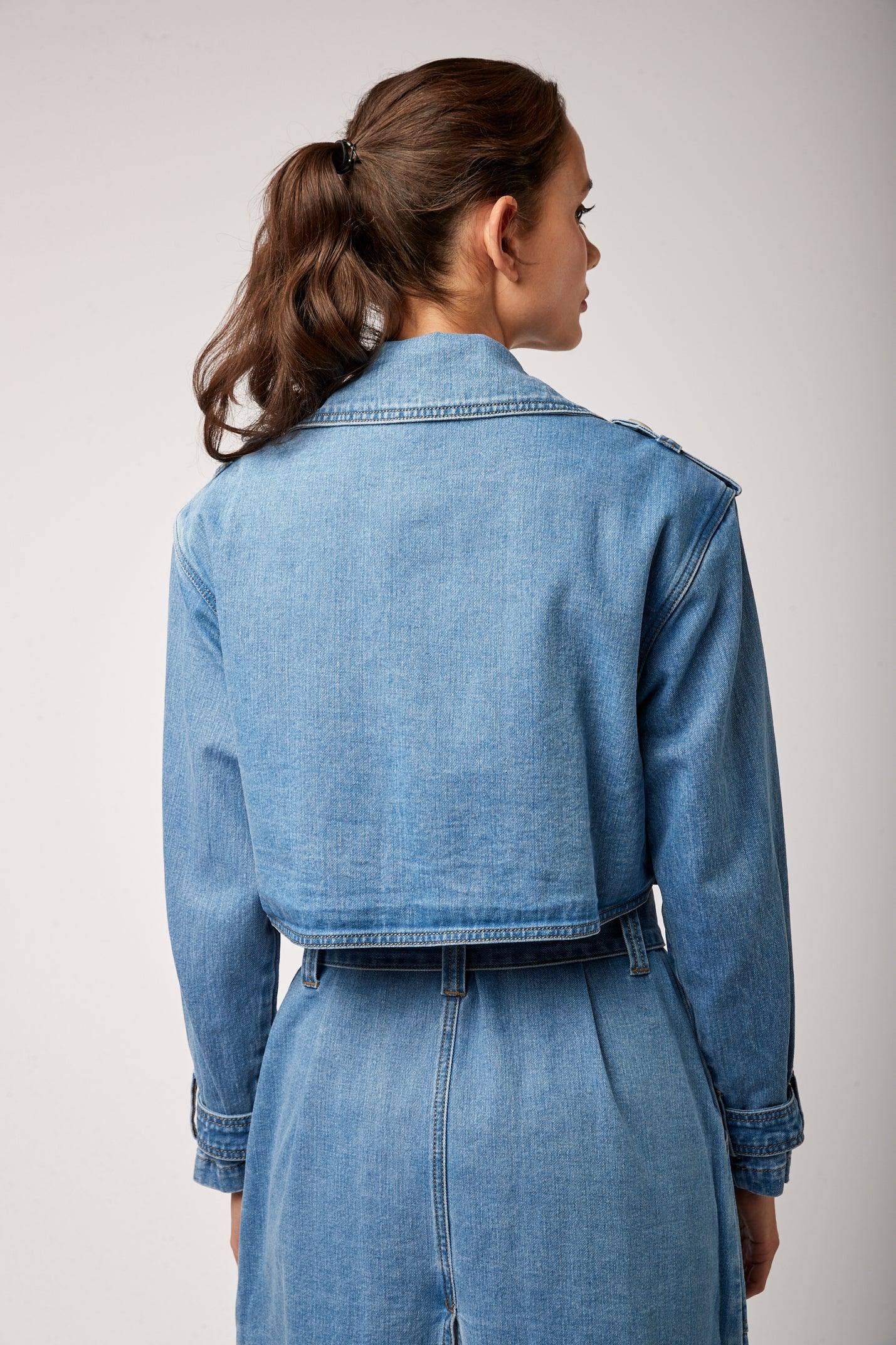 Jean bleu Toxik3 trench long en jean grand col fente arrière en vente sur Faire7