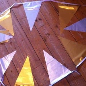 12m 28 flagga metalliskt guld/silver alternativ Bunting för wholesale av Worldwide Flags Ltd