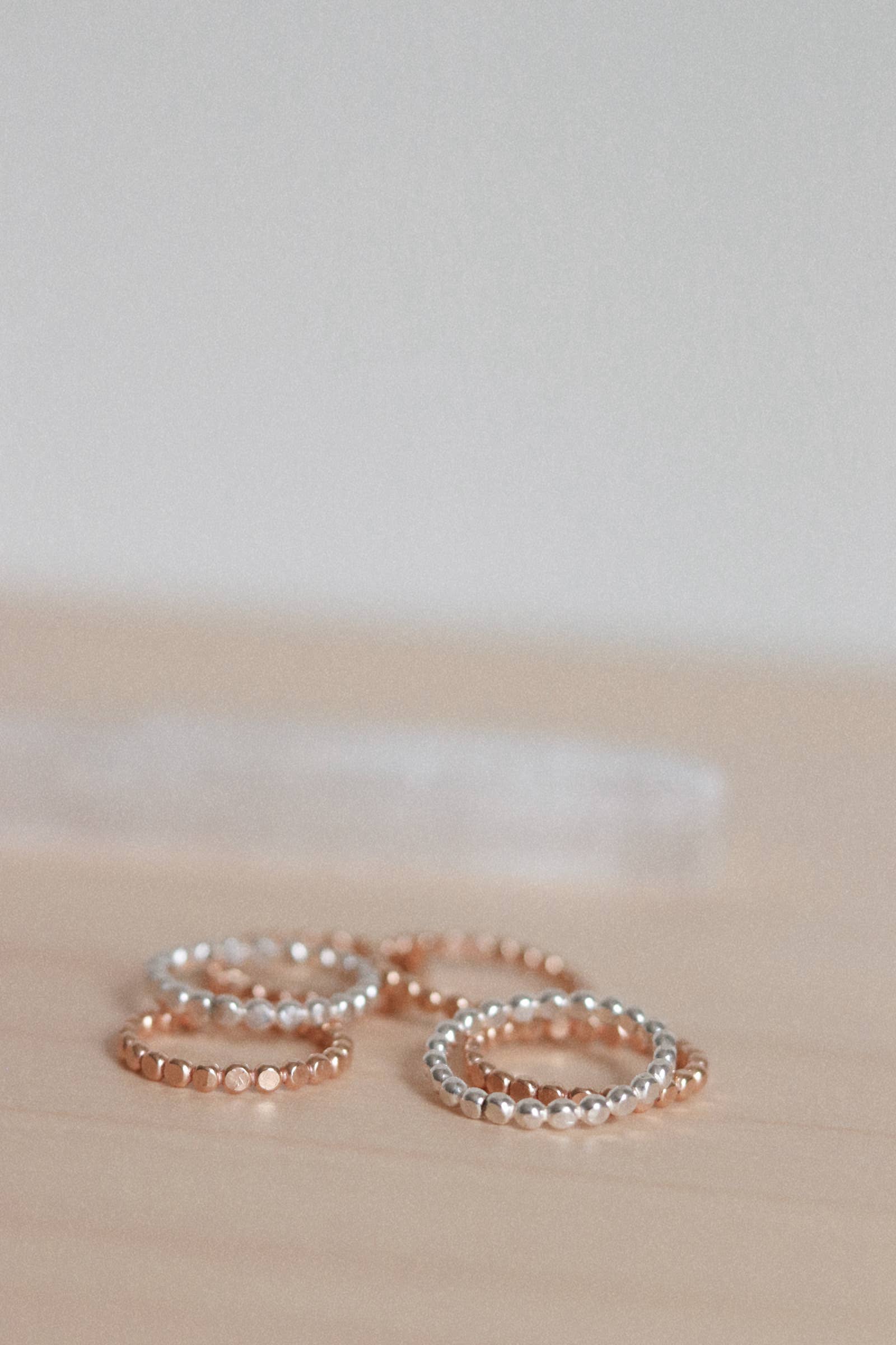 Goldie Jewelry - Vente Anneau/bague à empiler - Bague confettis en or6