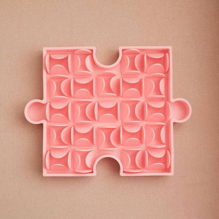 Furlou - Wholesale Pet Food Mat - Dog - Puzzle Lick Mat2