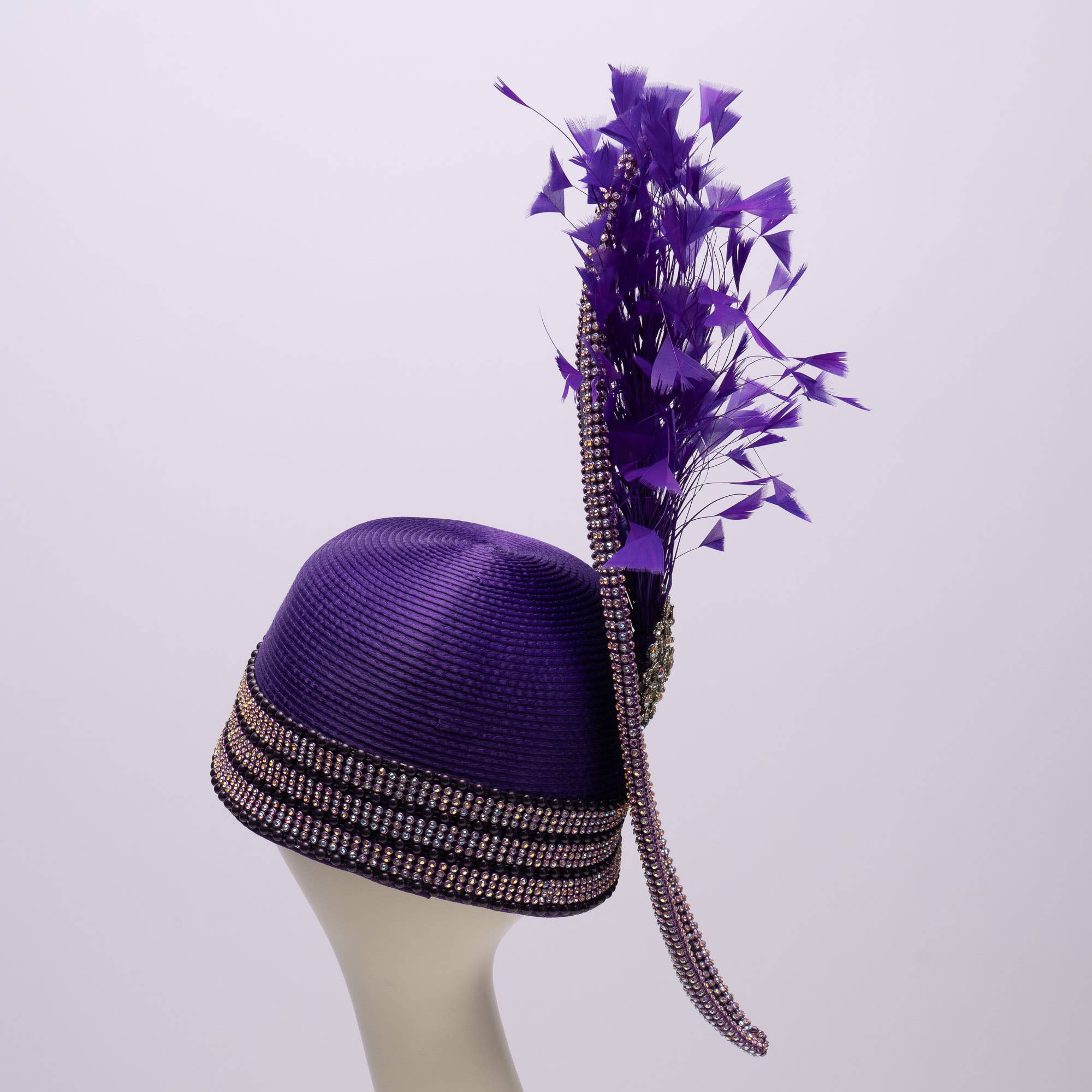 KaKyCo - Wholesale Fascinator Hat - Women's - Stone bending satin cloche with brooch and feather | AJ779Y23