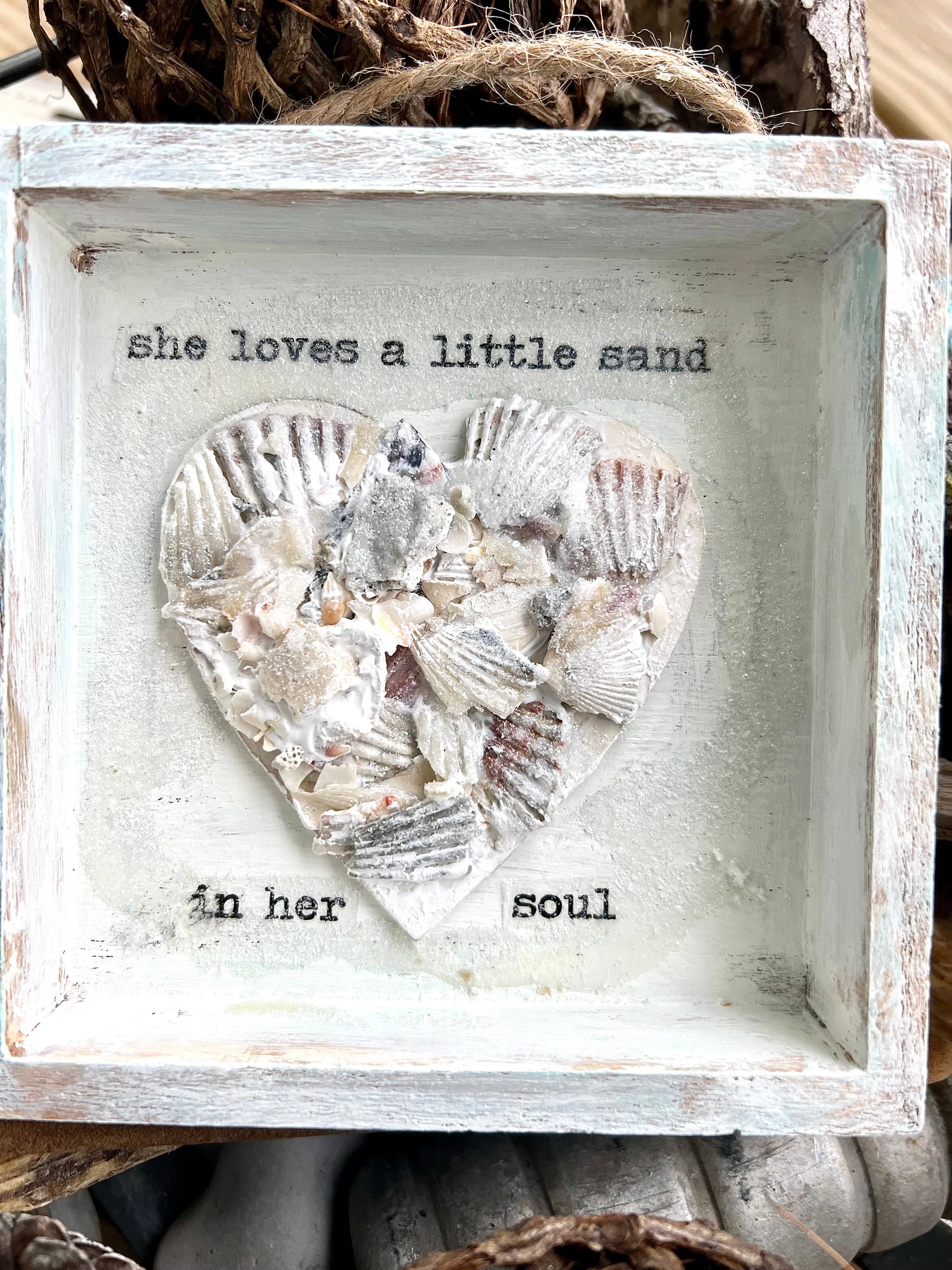 UnfiniSHEd - Wholesale Sign - Sea Shell Mosaic Heart Sign, Choose Saying,8