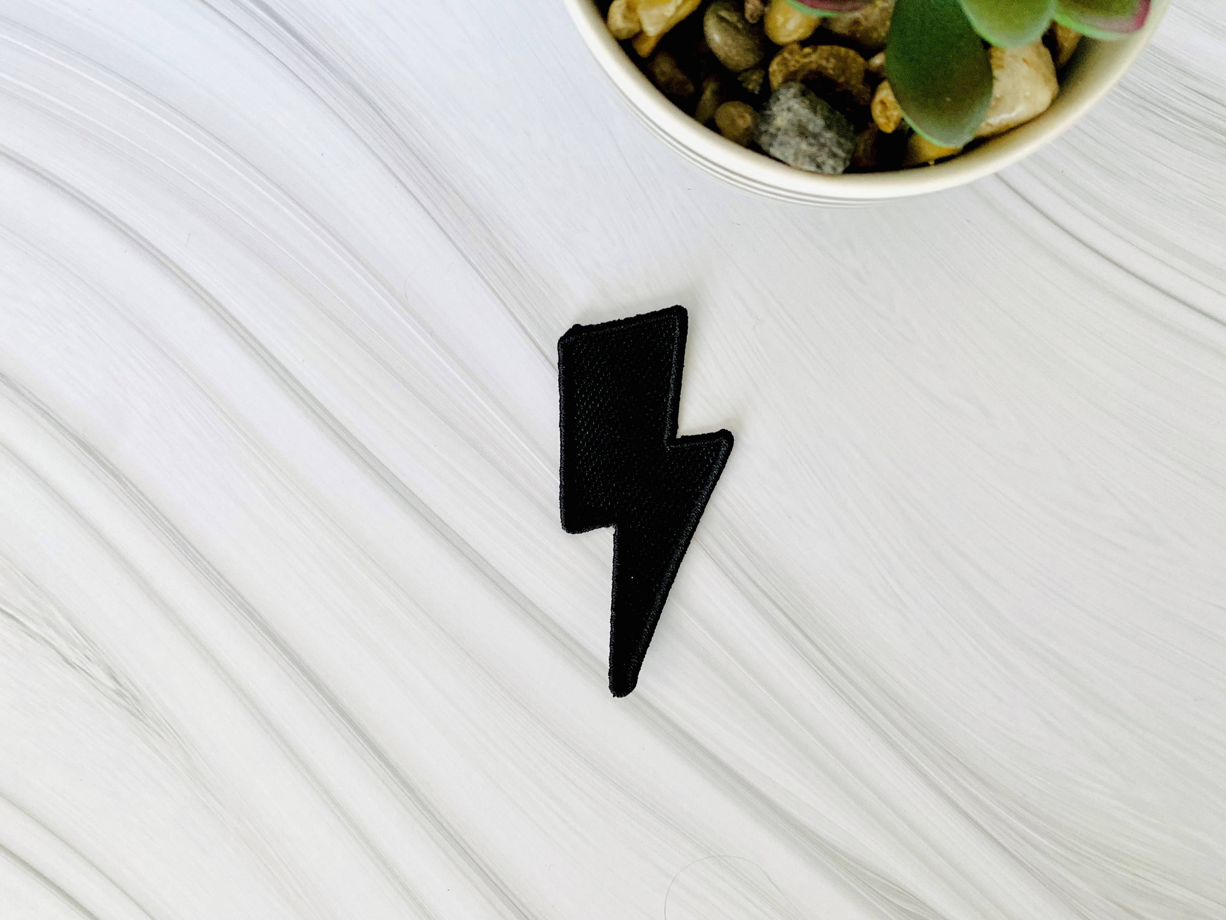 R & R Stitched - Wholesale Patch - Lightning bolt embroidered iron-on hat patch0