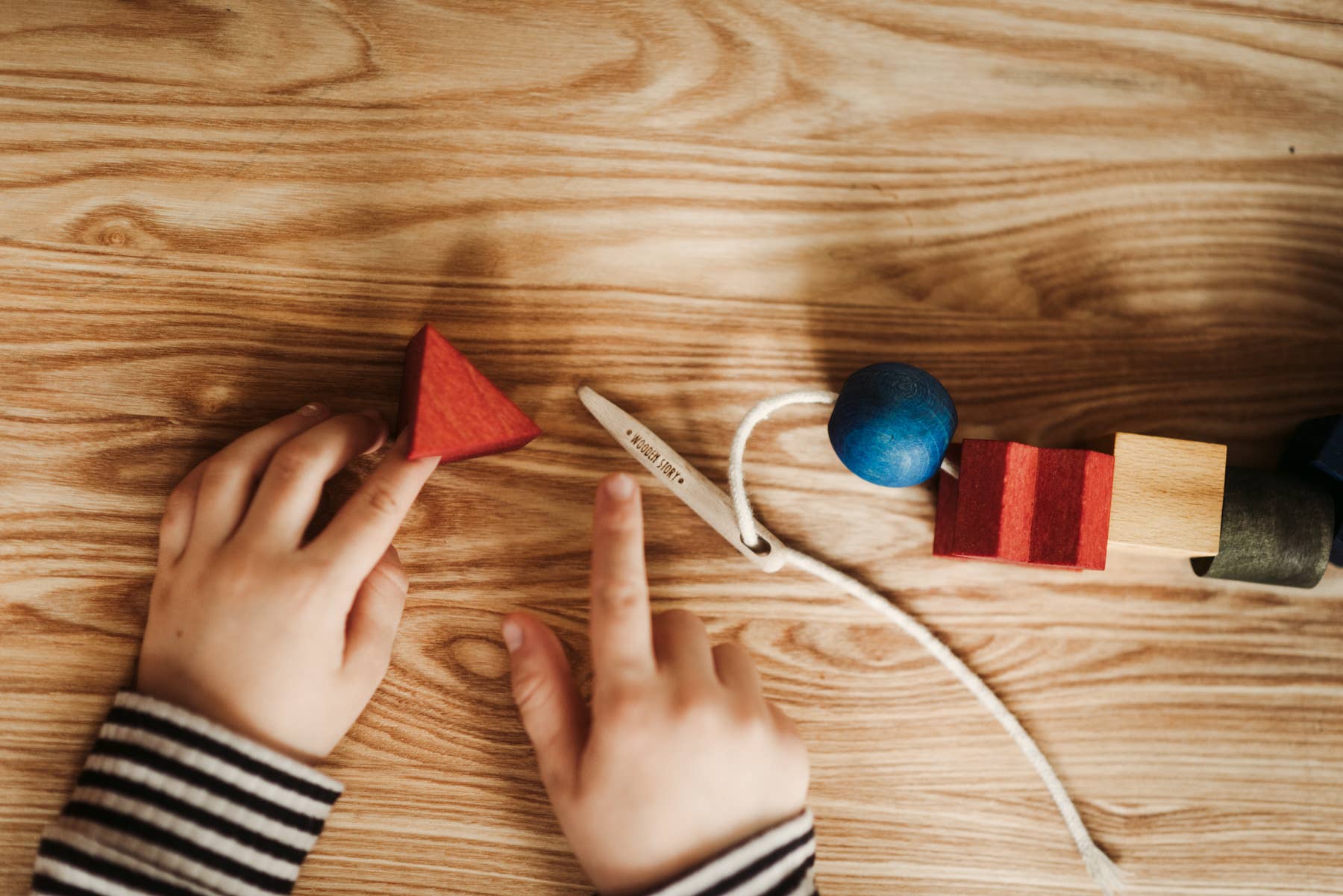 Wooden Story Sp. z o.o. - Wholesale Wood Toy - Kids - Wooden needle - for threading blocks18