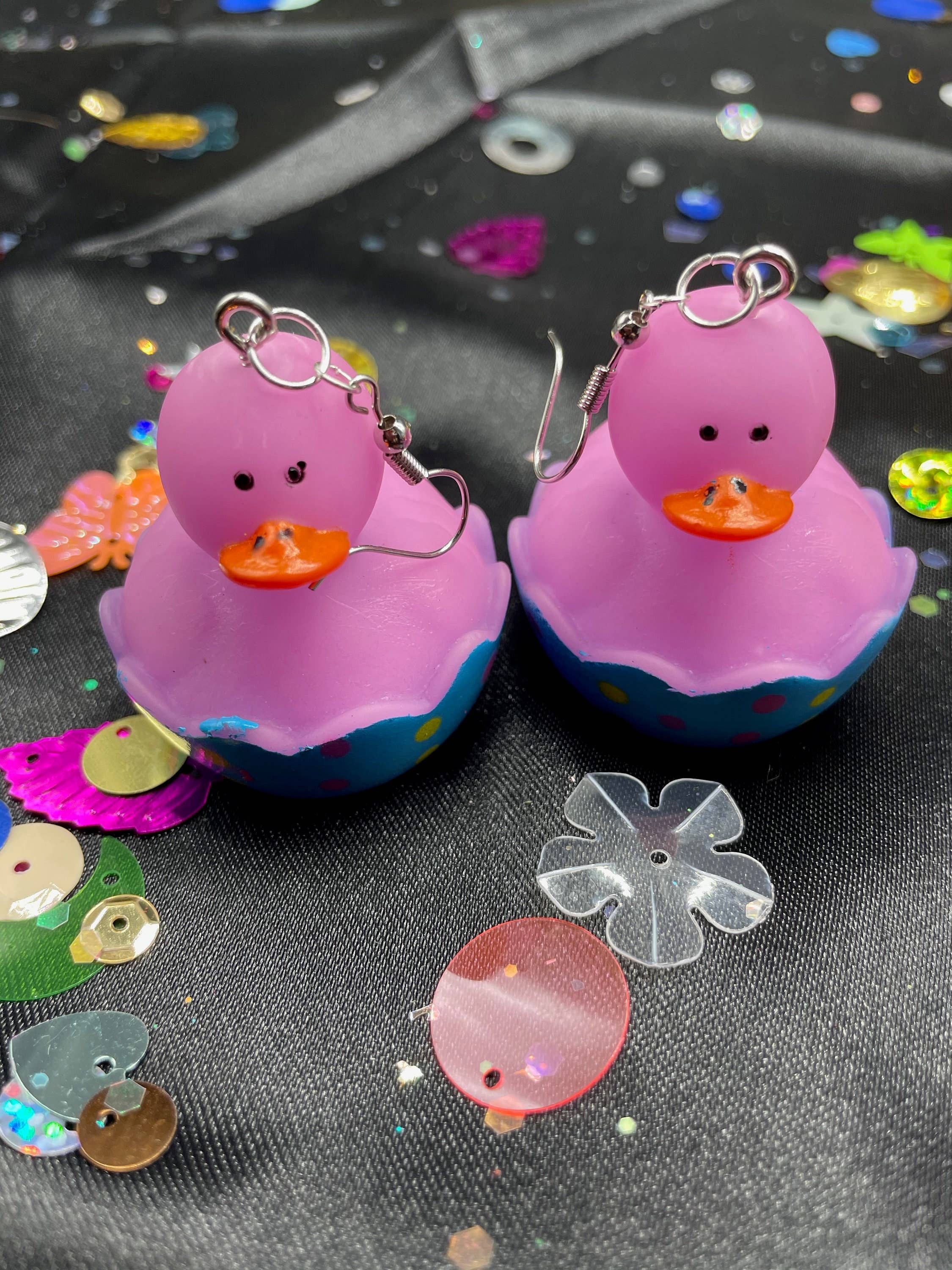 R59Creates – wholesale Dangle earrings – Easter Themed Lil Rubber Ducky Earrings! In Yellow Bunny, Blue Bunny, Pink Bonnet, And Purple Egg W/ Gold, Silver Or Silver Drop Chain!7