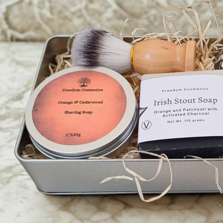 SET DE AFEITADO DE LUJO PARA CABALLERO para venta al por mayor de Freedom Cosmetics