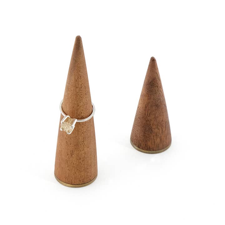 shesay - Wholesale Jewelry Box/Organizer - Acacia Brass Ring Cone – Minimal Display & Storage14