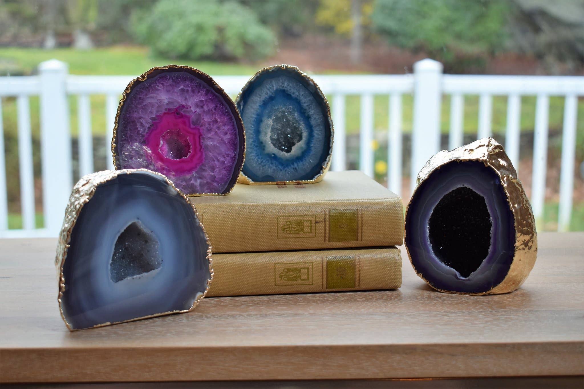 Olympus Minerals Co – Großhandel Spiritueller Stein/Kristall – Kleiner Achat Geode Premium Goldrand3