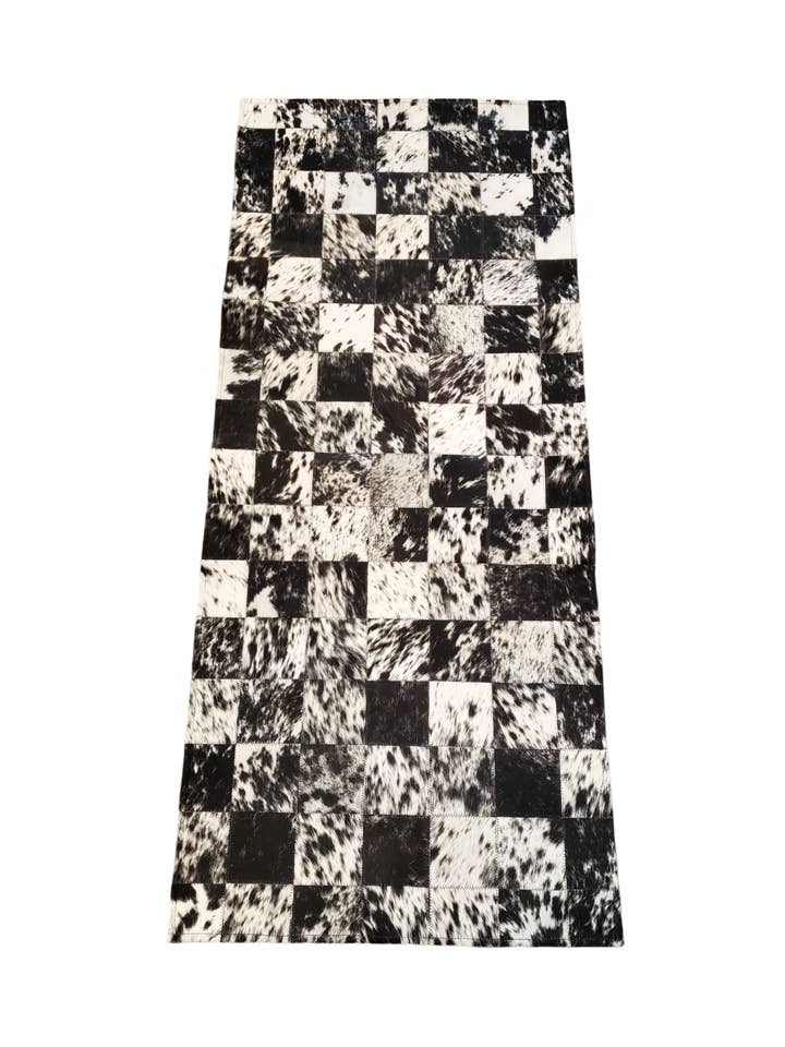 Laufender Fleckiger Läufer Natürlich für den Großhandel von Charlie Leather