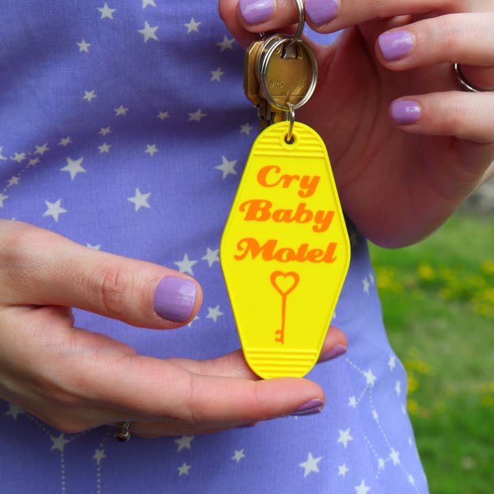 Sticker Hardly Know Her - Wholesale Keychain - Women's - Crybaby Motel Vintage Motel Style Keychain5