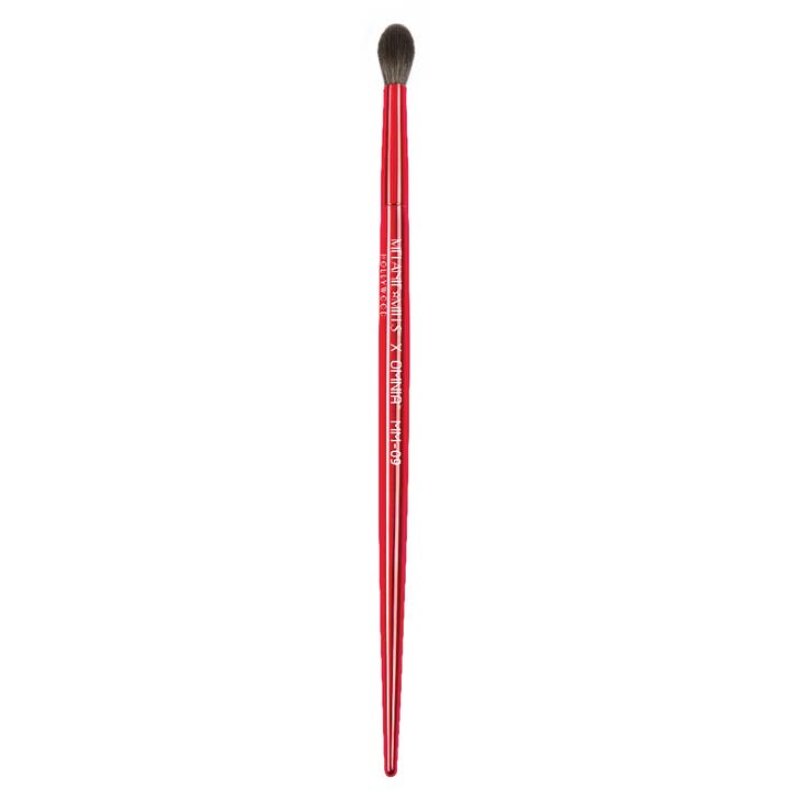 Eyeshadow Brush for Crease - MM09 X OMNIA® for wholesale by Melanie Mills Hollywood