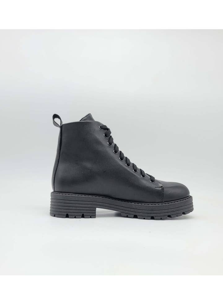 Eccellenza Donna - Wholesale Combat/Military Boots - Women's - SPRING SUMMER WOMAN 23 ART.10 BLACK LEATHER1
