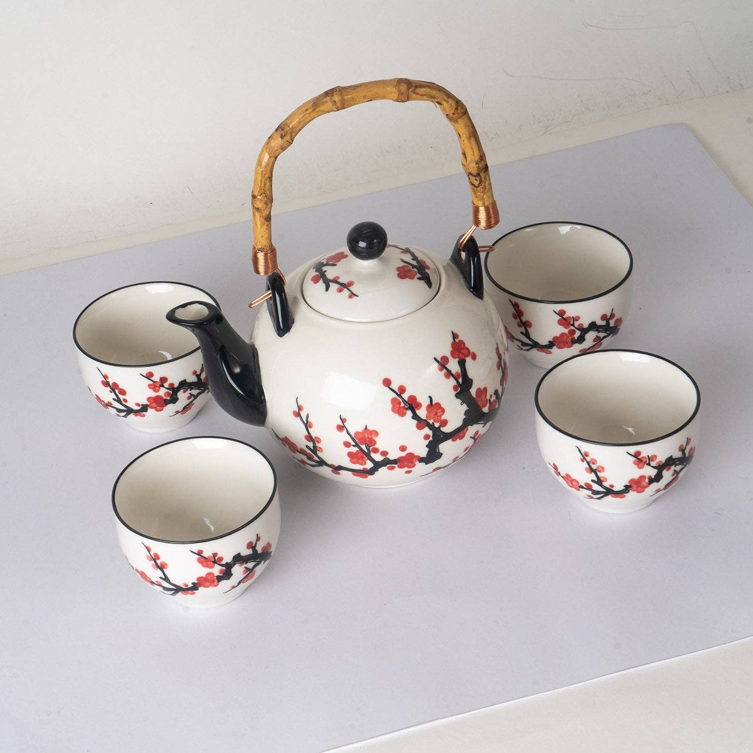 Urban Tokyo - Wholesale Tea Set - Cherry Blossoms Tea Set 30 oz Tea Pot with 4 Cups (1/8)1