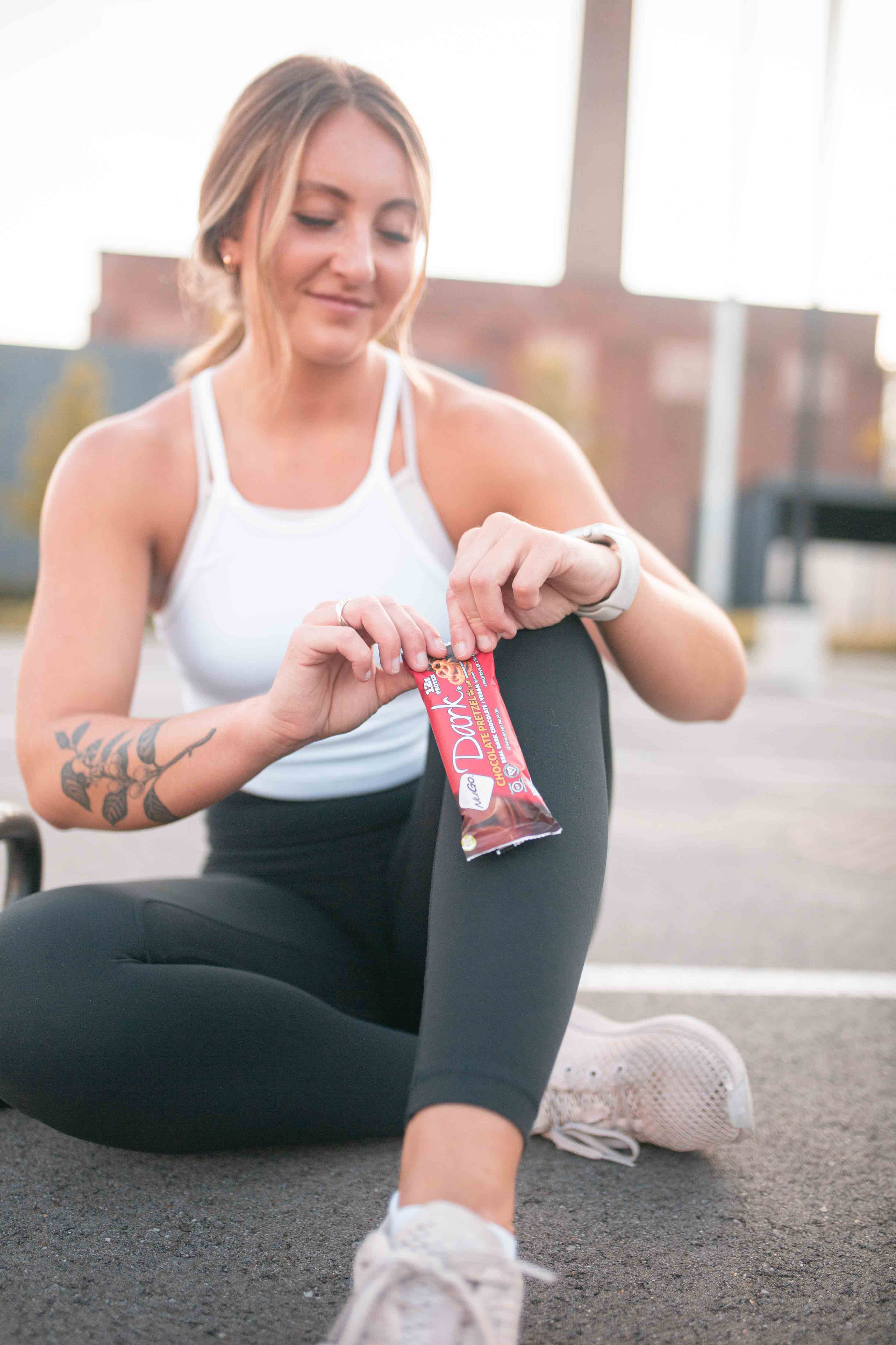 NuGo Nutrition - Wholesale Snack Bar - NuGo Dark Chocolate Pretzel Protein Bar7