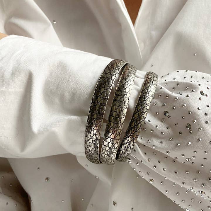 Old Money BOA BANGLE for wholesale on Faire1