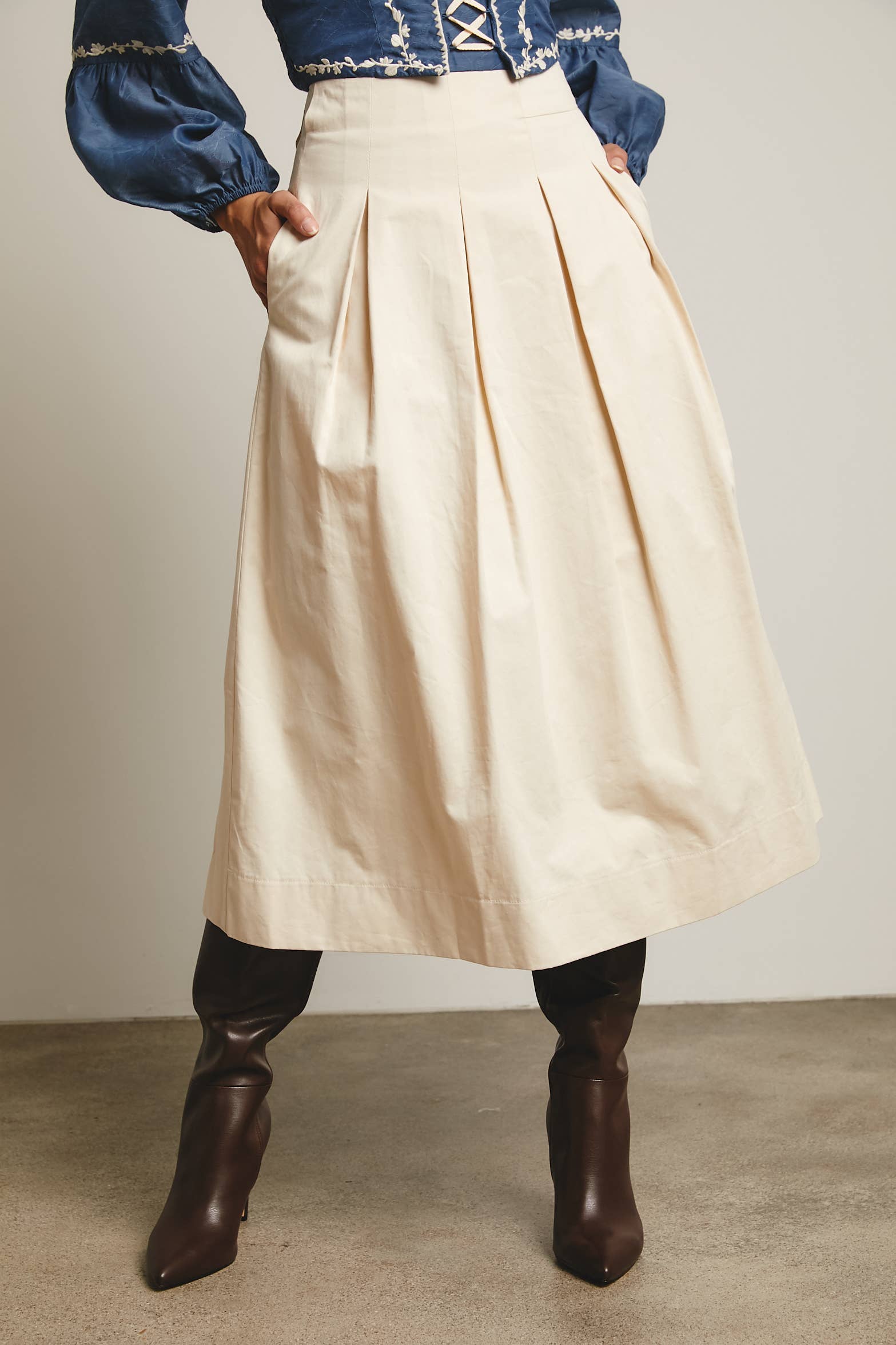 Forte – Engroshandel Nederdel - Dame – Plisseret A-line Midi Nederdel FSK000113