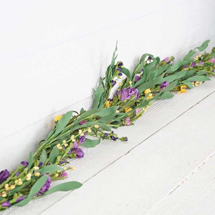 Impressive Enterprises, Inc. - Wholesale Bunting/Garland - ISB81864- 4ft Spring Blossom Garland-YE/PU-3/24pcs