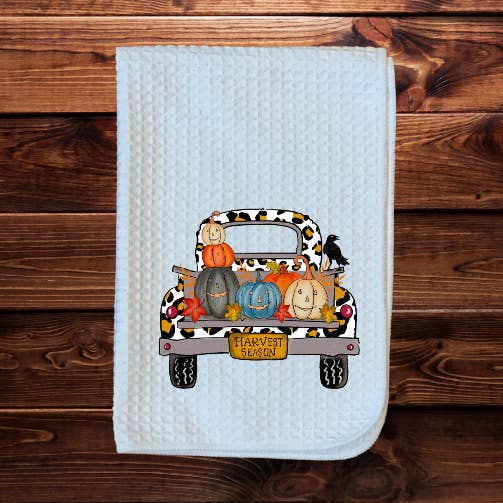 Serviette de camion automne Pumpkin Harvest pour la vente par The Adorned Willows Marketplace LLC