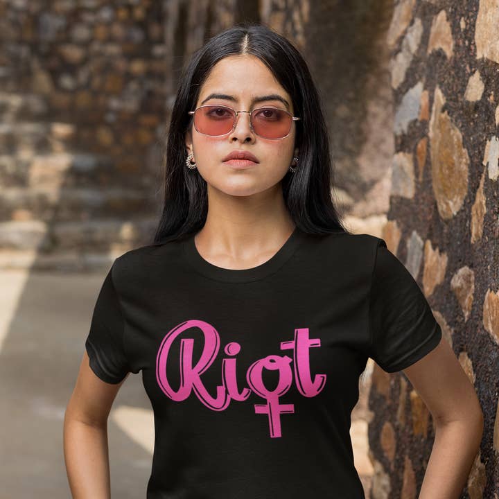 Camiseta RIOT - Lucha contra SCOTUS y Codifica Roe para venta al por mayor de Black Cat Bazaar