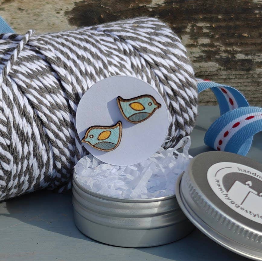 Hyggestyle – wholesale Stud/post earrings – Handmade Birch Folk Bird Earrings aqua, grey, mustard0