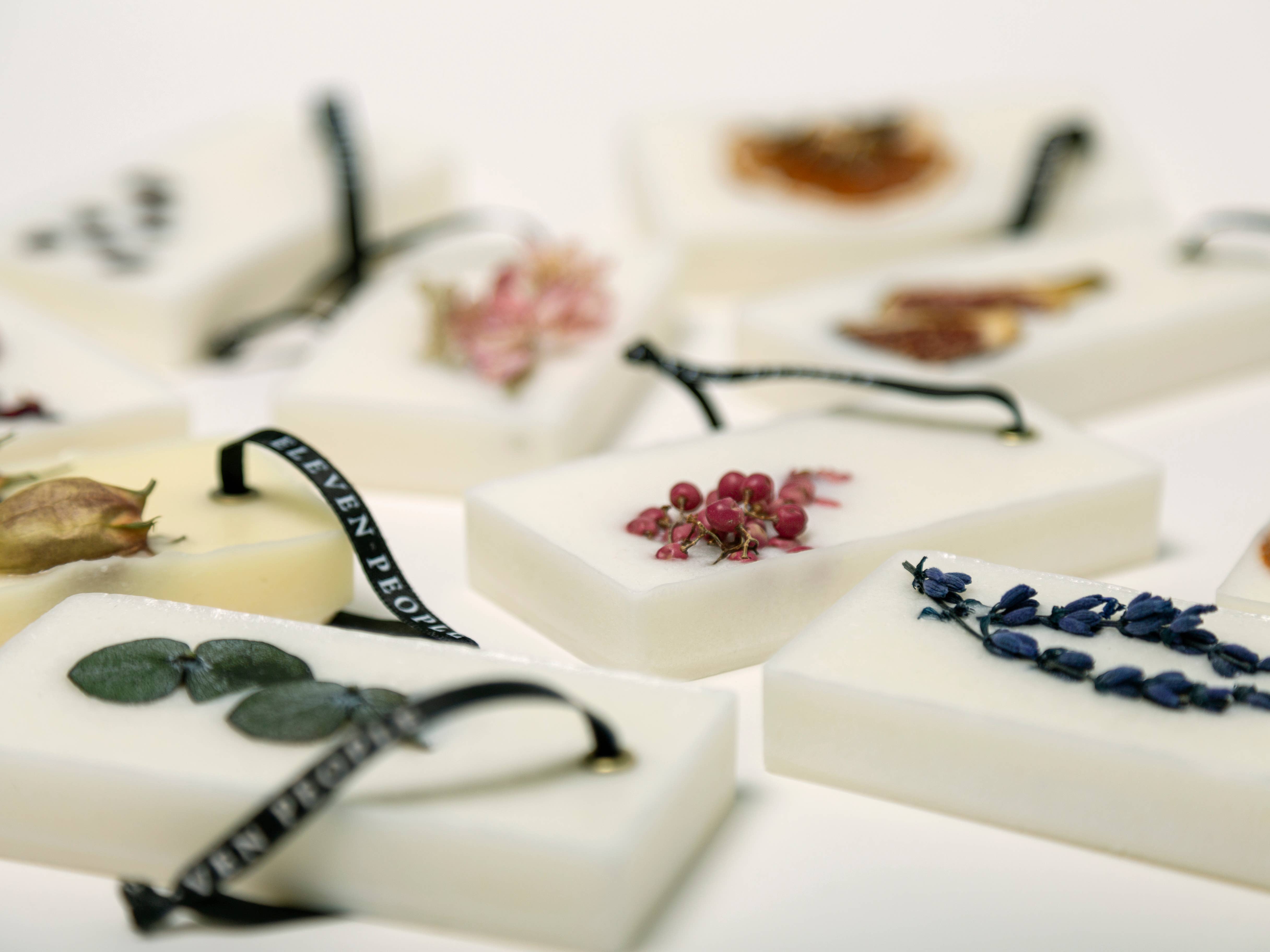 ELEVEN PEOPLE - Wholesale Air Freshener - 08 Sea Salt, Jasmine and Cedarwood Closet Wax Bar Freshener3