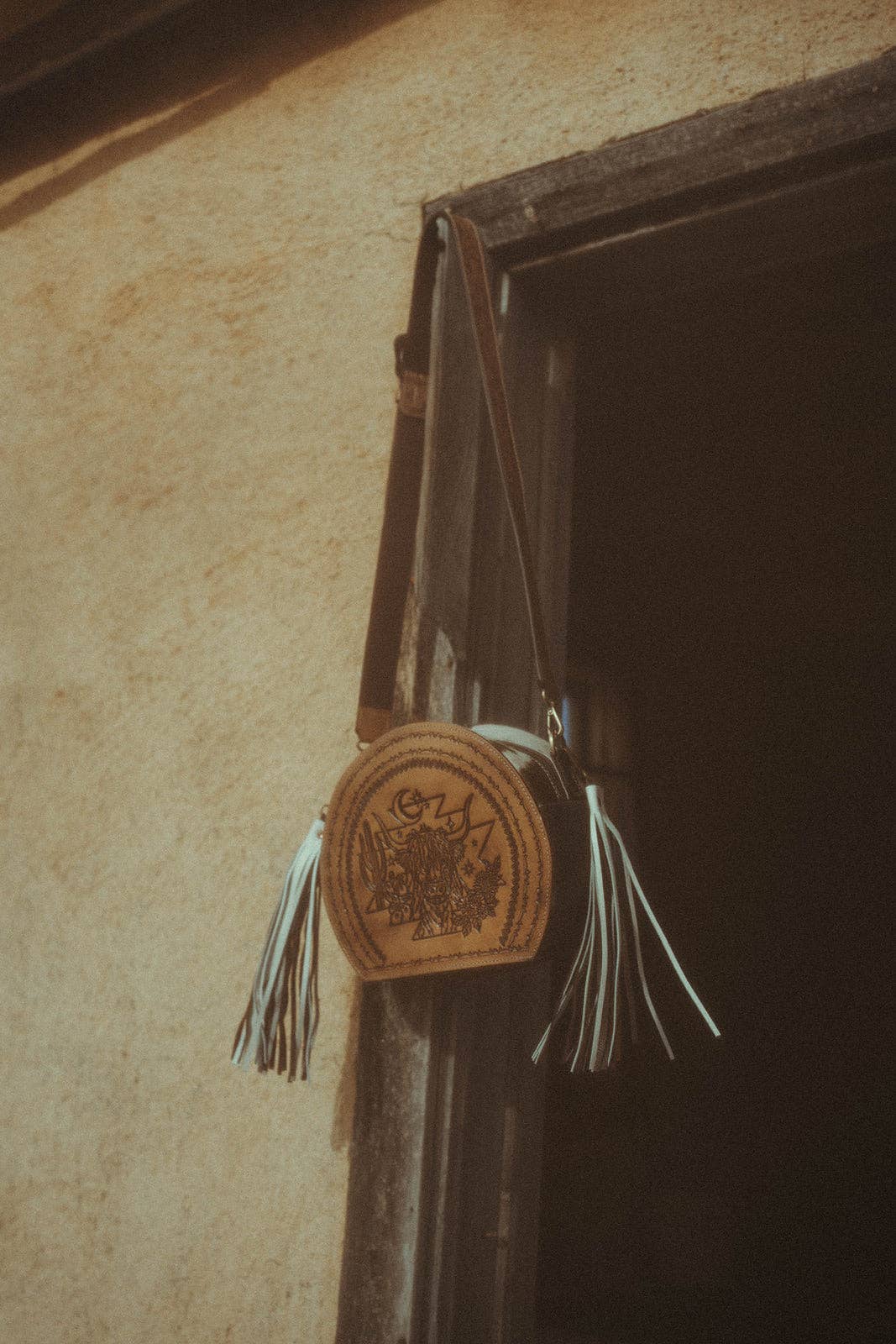 Haute Southern Hyde - Vente Sac à bandoulière – femme - La cantine usinée en cuir Bucking, une ville de la Haute Southern Hyde8