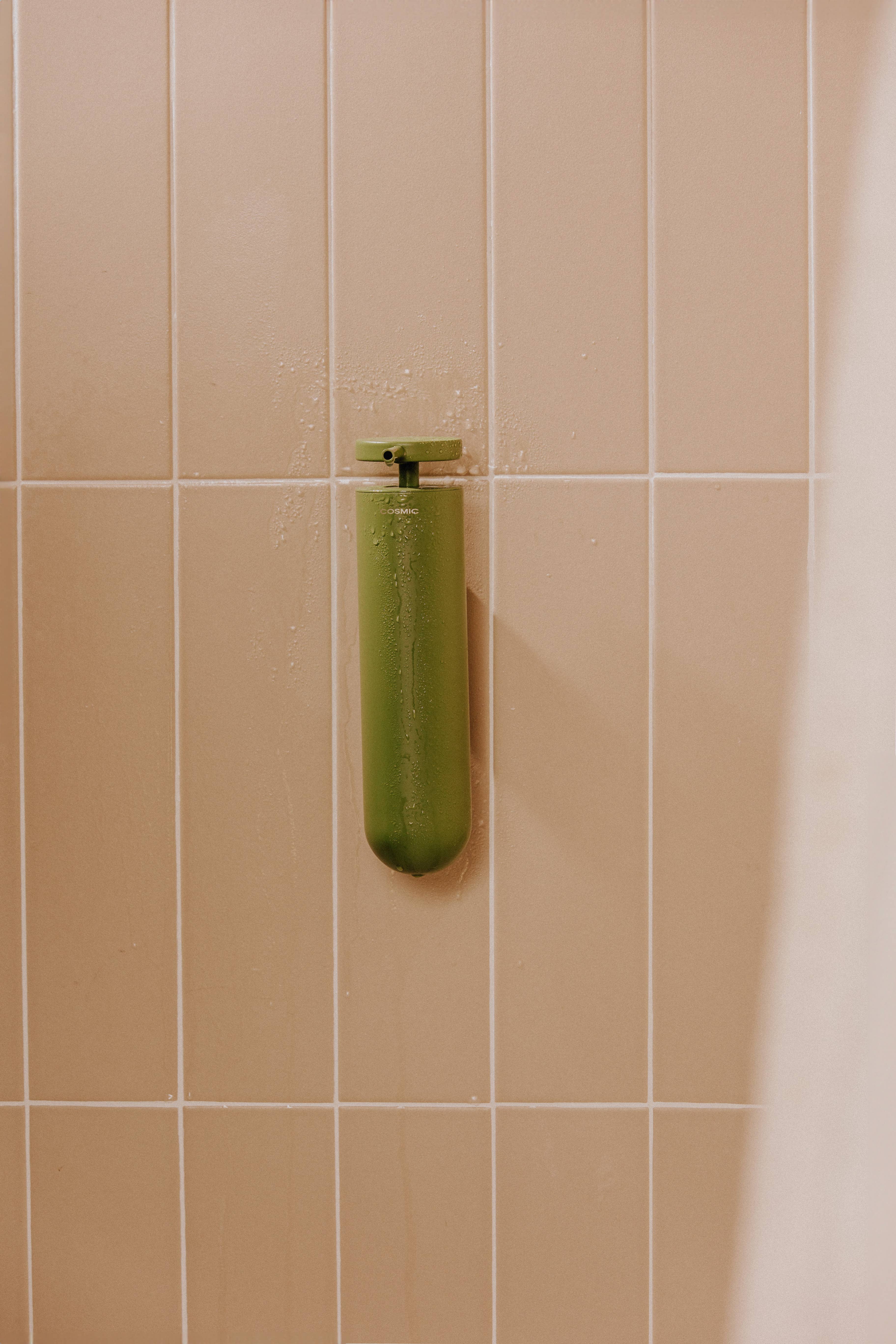 COSMIC BRAND – wholesale Tvåldispenser – Cosmic Geyser väggdispenser3