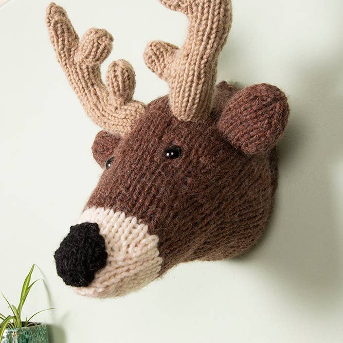 Sincerely Louise - Wholesale - Giant Deer Head Knitting Kit1