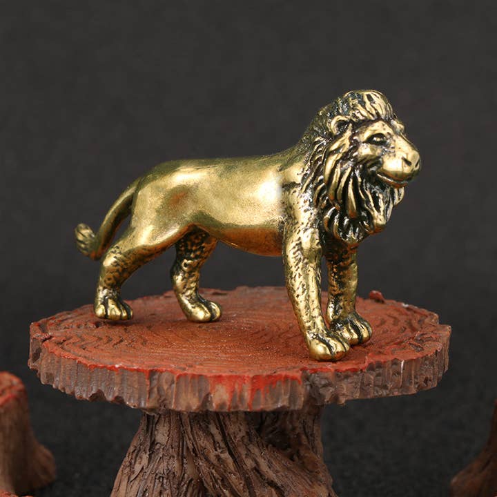Brass Domineering Lion Animal Craft Ornaments for wholesale by Gemcohub