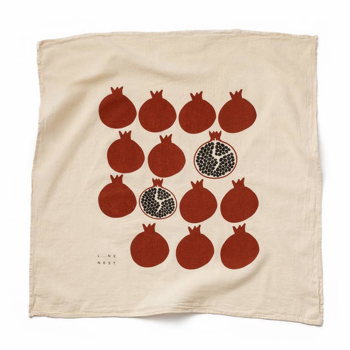 Torchon en lin à motif grenade pour la vente par Line and Nest