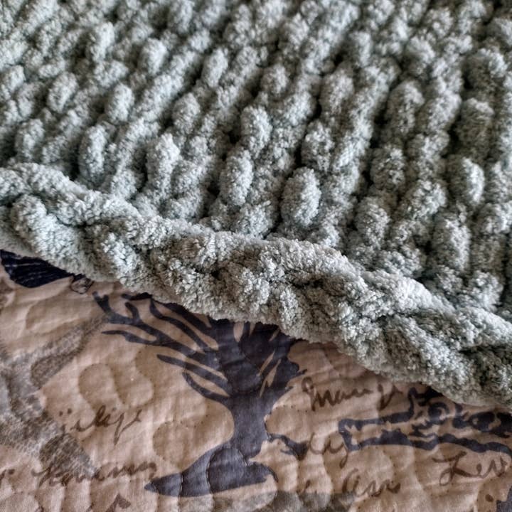 Outer Banks Treasure - Wholesale Bedding Blanket - Kids & Baby - Chunky Knit Handmade Toddler and Baby Blankets Solid Colors9