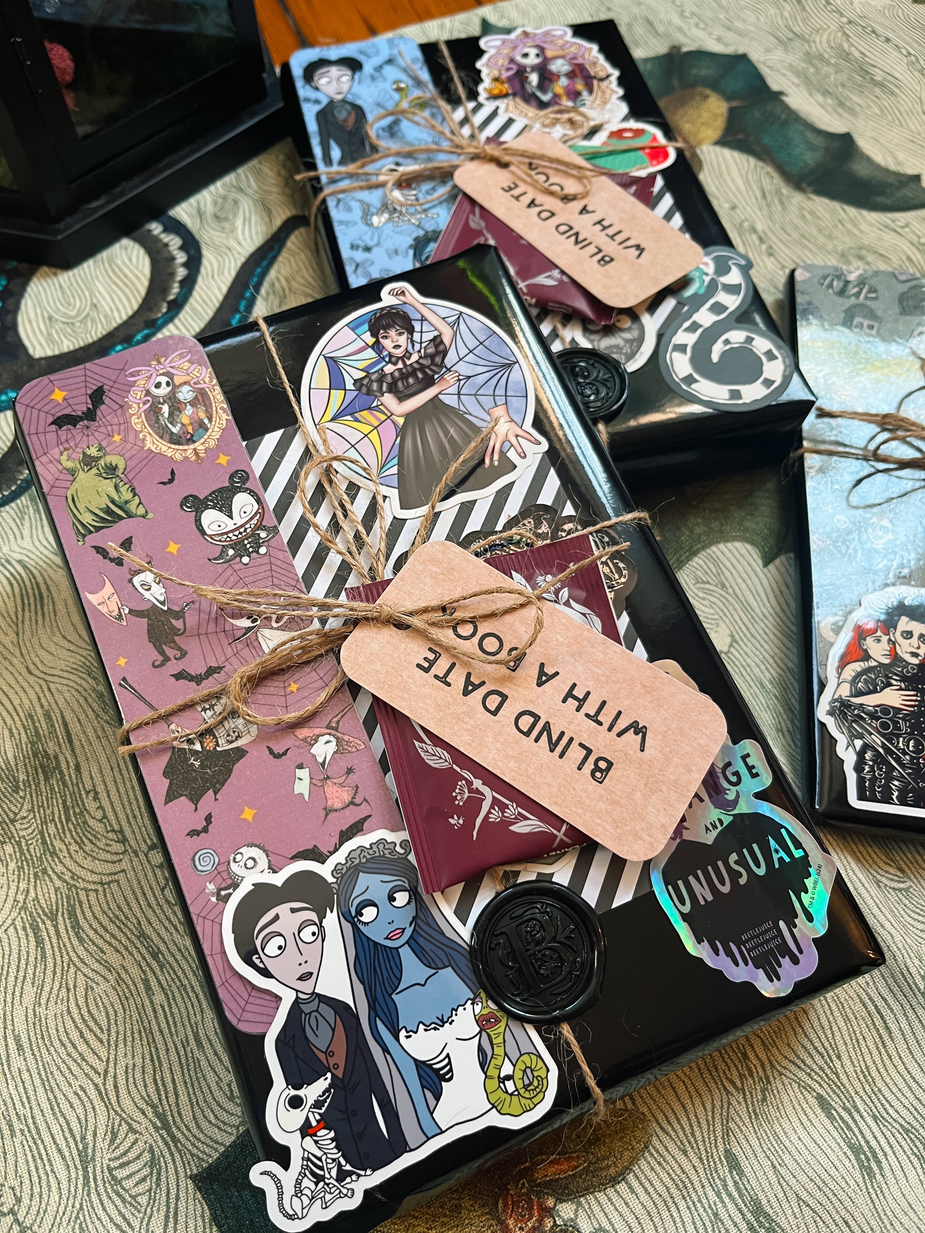 Belladonna Book Coven – wholesale Contemporary and literary fiction – Tim Burton Blind Date with a Book3