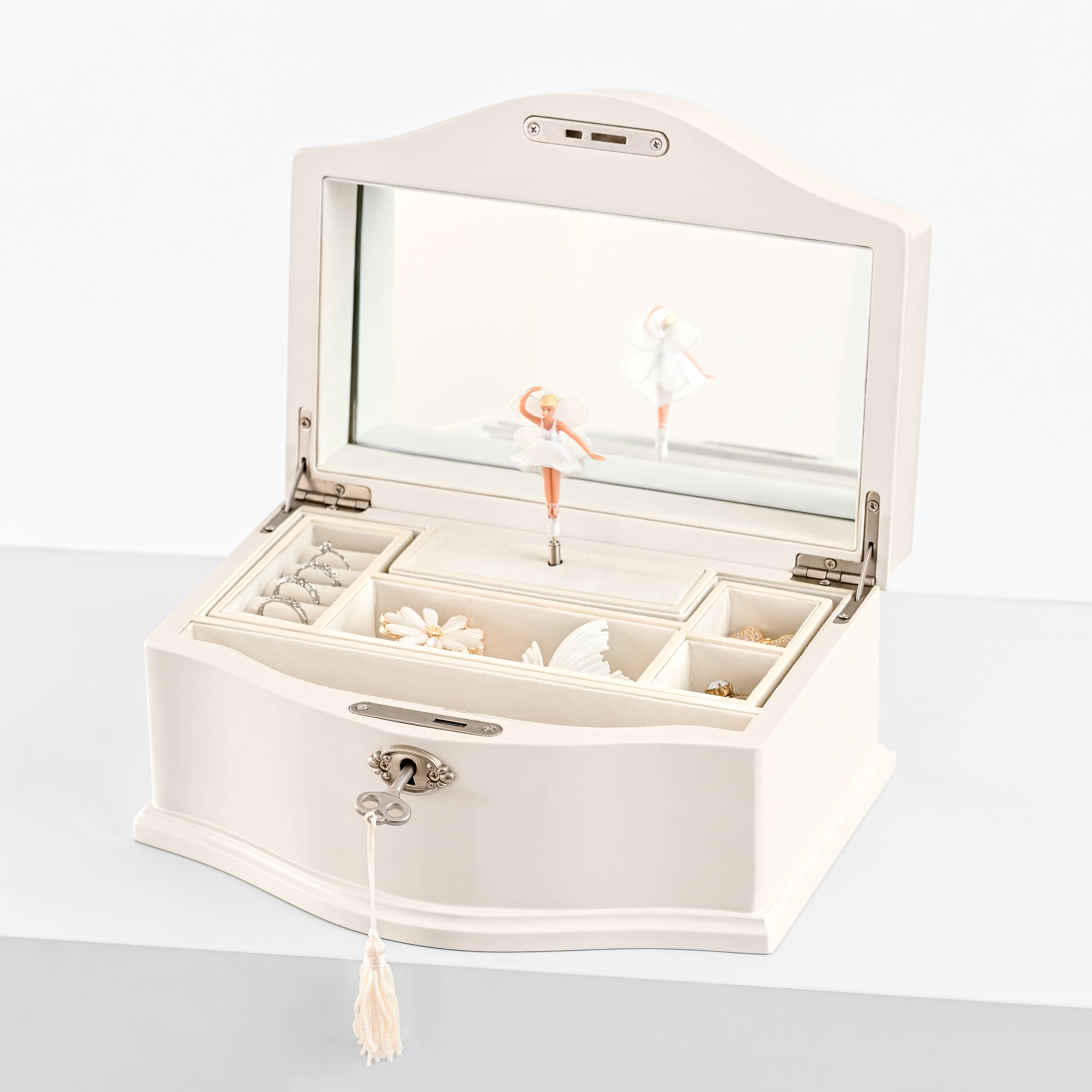 Arlo Belle LLC - Wholesale Jewelry Box/Organizer - Kids Musical Jewelry Box with Lock and Spinning Ballerina4