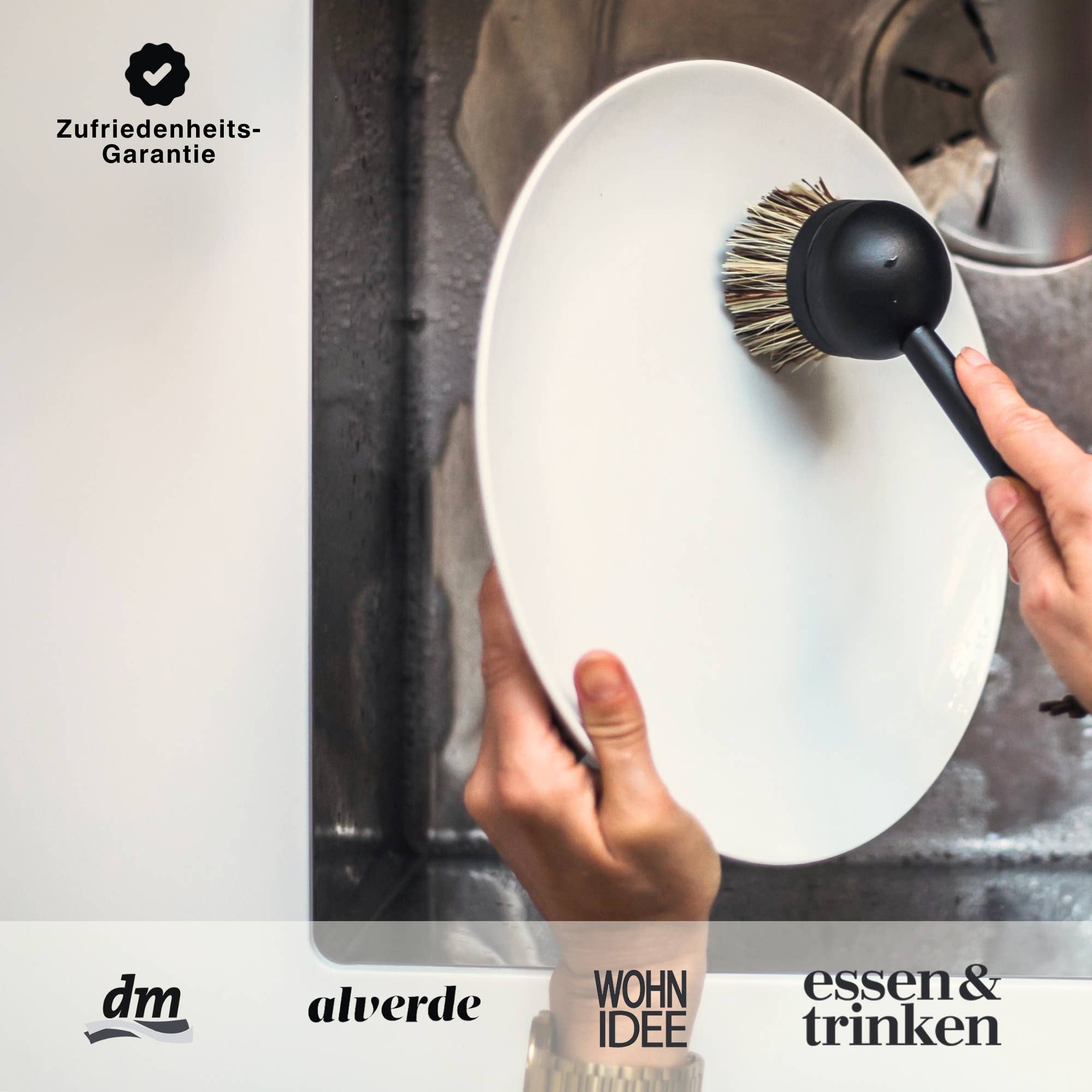 nordesign - Wholesale Cleaning Brush - Natural dish brush (made of wood)1