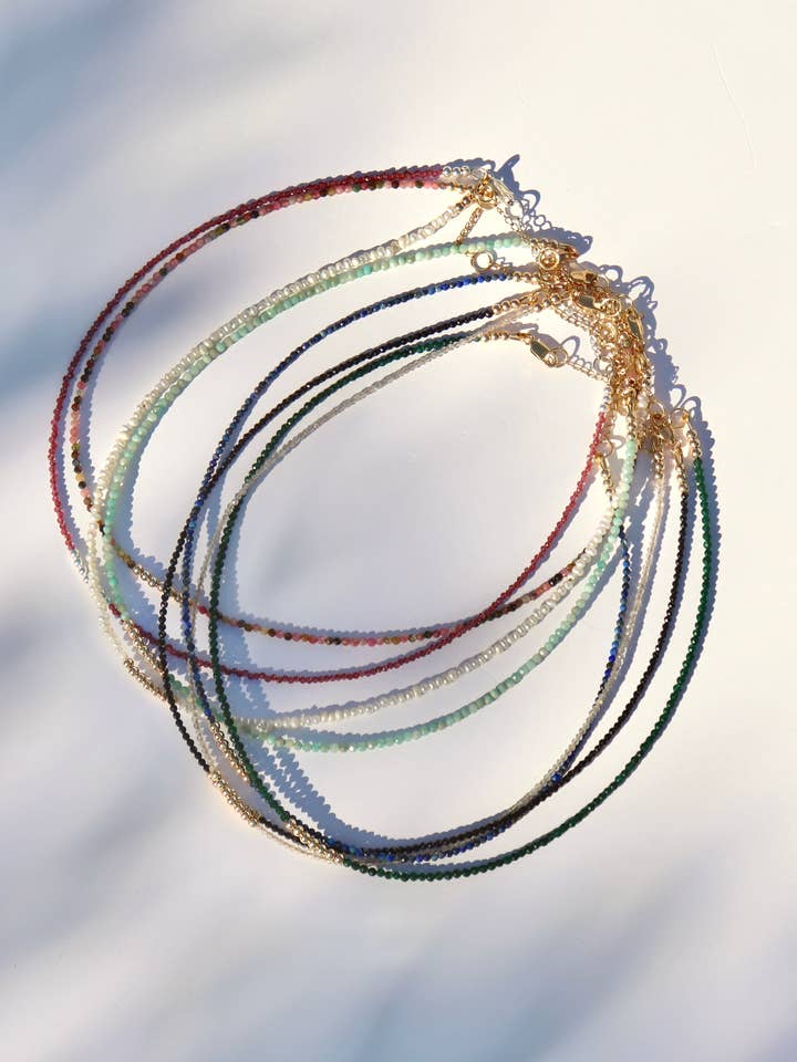 Juego de 6: Collar Gargantilla de Piedras Preciosas Delicado y Hecho a Mano de la Suerte para venta al por mayor de Kaylie Dawn Jewelry