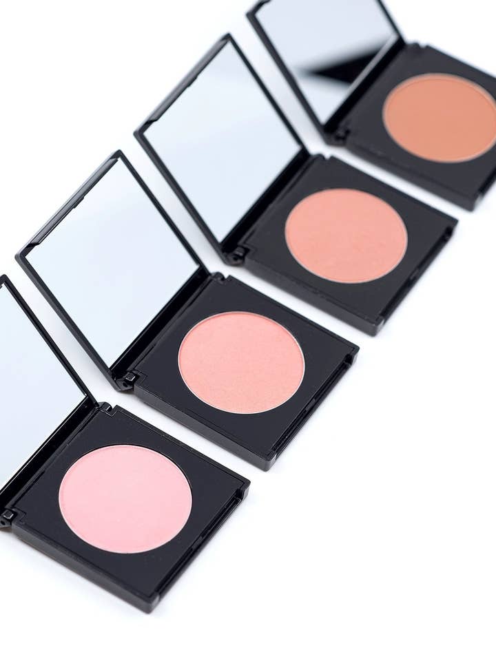 Blush Pan Magnetisk kompakt for engroshandel hos DYI Define Your Inspiration