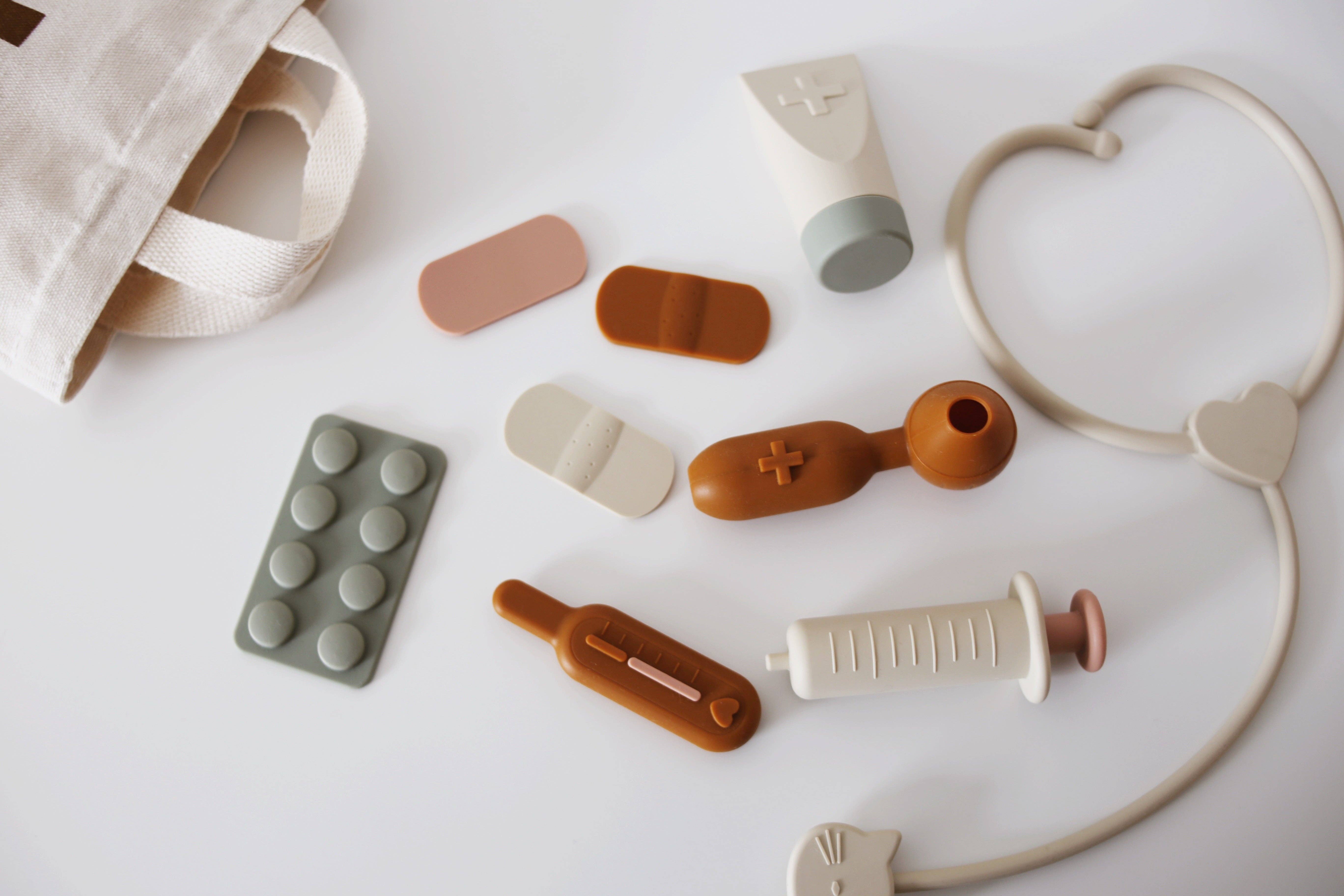 Marlowe & Co - Wholesale Toy Set - Kids - Silicone Doctor Kit Play Set12