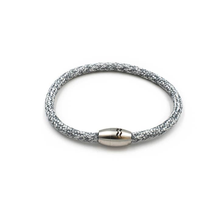 The Sea Shed Ltd - Venta al por mayor Brazalete - Pulsera de Plástico Reciclado Aqua Beach - Gris1